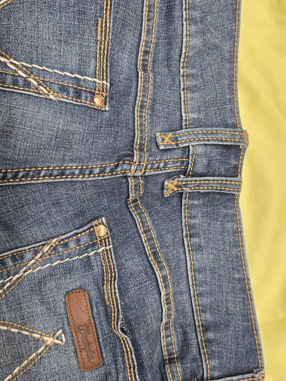 Women’s Wrangler Retro Boot Cut Jeans in Dark Denim with Contrast Stitching